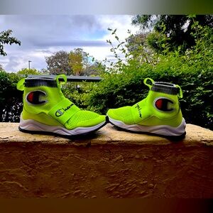 Kid size 12 champion rally neon, green selection one once